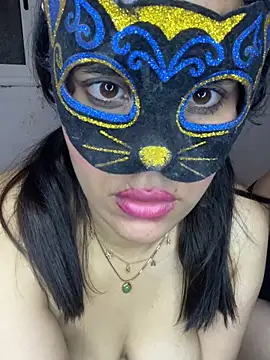 Show modela goodone98 na web-kameri
