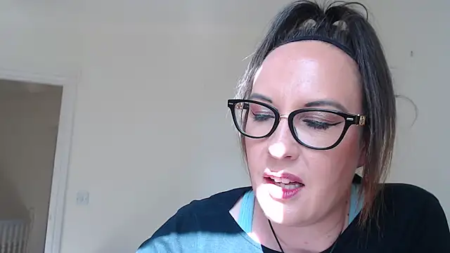 Humiliatrixxxx 라이브 XXX 채팅