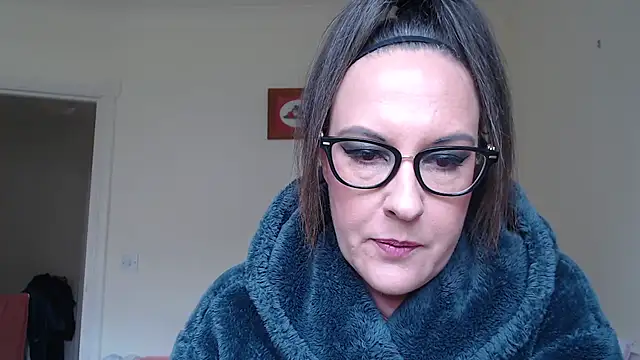 Humiliatrixxxx élő XXX-chatje