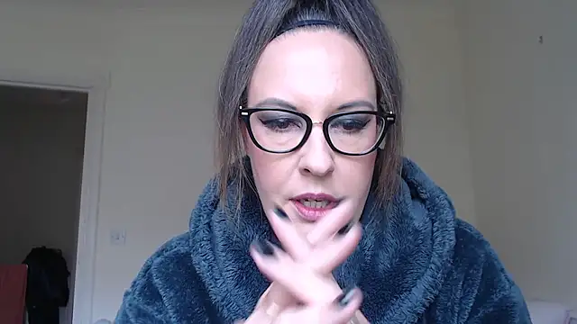 Humiliatrixxxx Live XXX-Chat