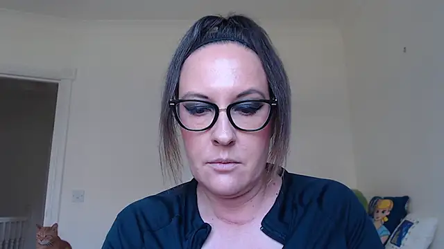 Živý XXX chat Humiliatrixxxx