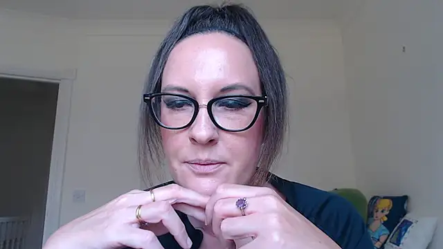 Humiliatrixxxx's Live XXX Chat