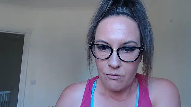 Chat +18 de Humiliatrixxxx ao vivo