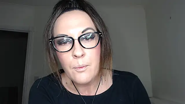 Humiliatrixxxx Show in webcam