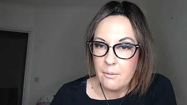 Humiliatrixxxx – webcam-show
