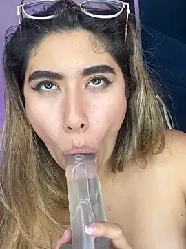 LunaRiivas webcam show