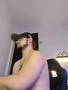 Derek_Vow Show in webcam