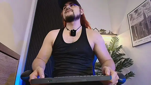 Derek_Vow Show in webcam