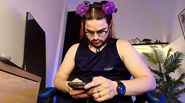 Derek_Vow Show in webcam