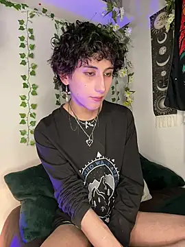 Show modela noynxz na web-kameri