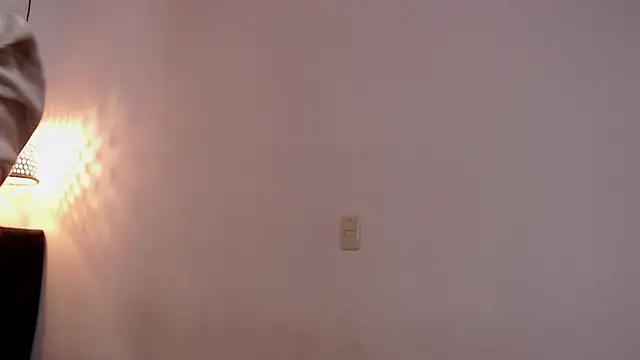 ArianaAlvarez_ live-chat rom