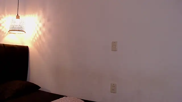 Živá chatovací místnost ArianaAlvarez_