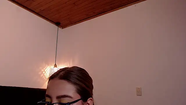 Chat +18 de ArianaAlvarez_ ao vivo