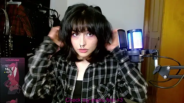 Show Webcam de neena_nyx_