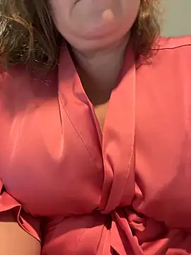 squirtinqueen43's Webcam Show