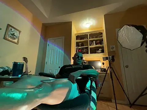 Pokazy przed kamerką – daddydonkey84