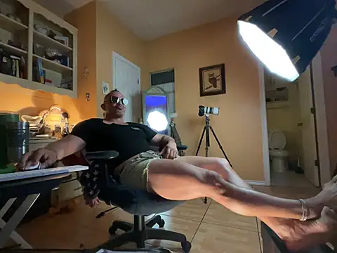Pokazy przed kamerką – daddydonkey84