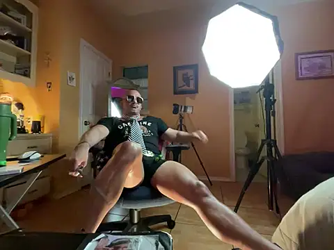 daddydonkey84's Webcam Show
