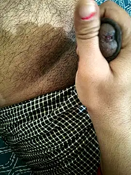 XXX chat uživo modela aarvicam