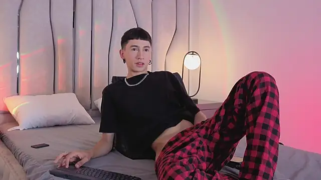 عرض كام lian_cameron