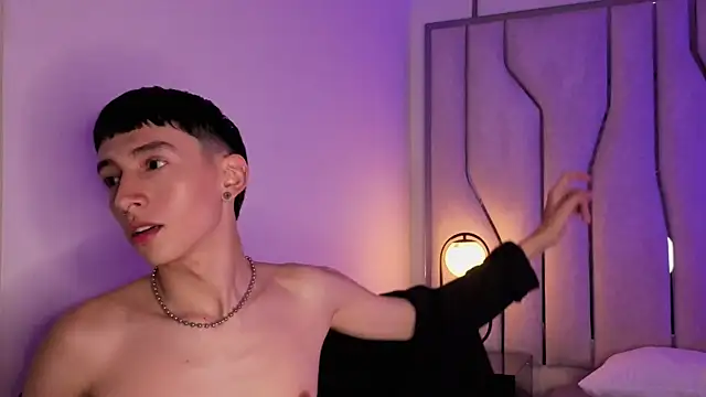 lian_cameron's Webcam Show