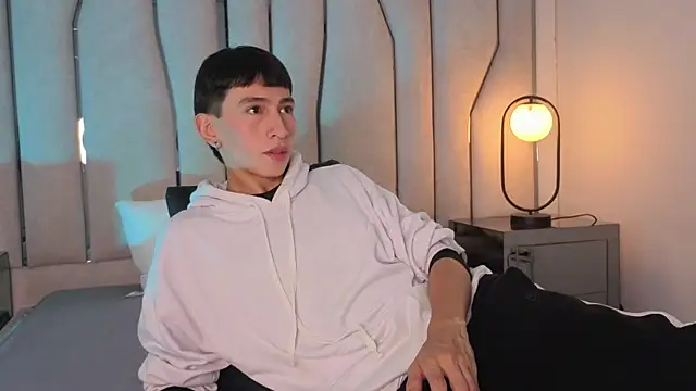 lian_cameron 网络视讯表演
