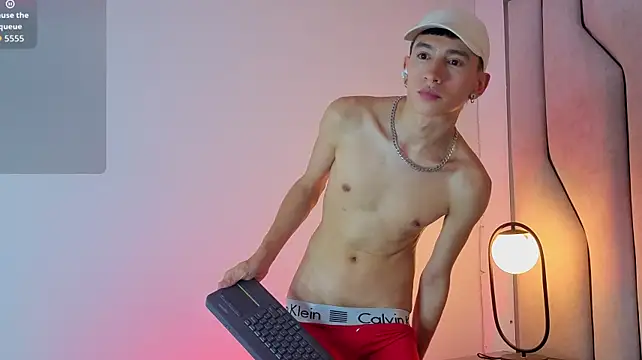 הופעת וובקאם של lian_cameron
