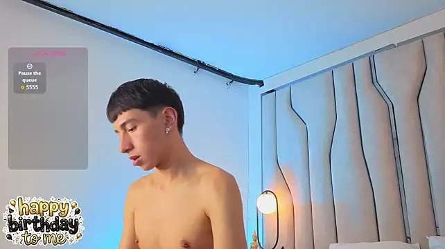 הופעת וובקאם של lian_cameron