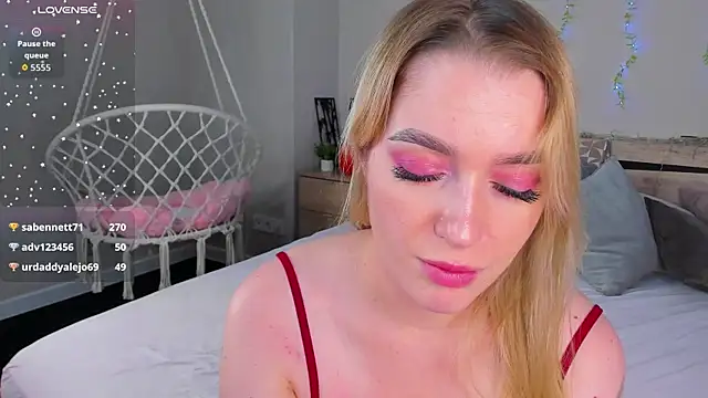 Chat XXX en directo de Viickie_Nelsson