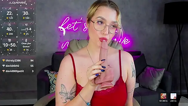 Chat +18 de Viickie_Nelsson ao vivo