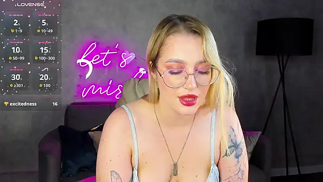 Viickie_Nelsson – Live XXX-chat