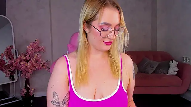 Czat XXX na żywo – Viickie_Nelsson