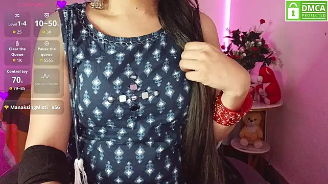 Show modela oo_yes_bhabhi na web-kameri