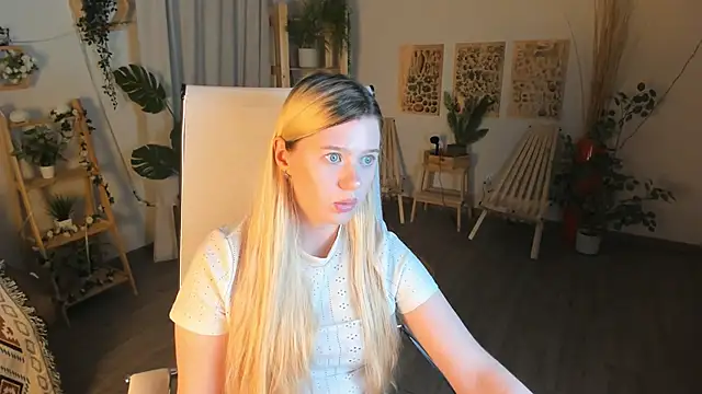 CelestineMauriac XXX чат на живо