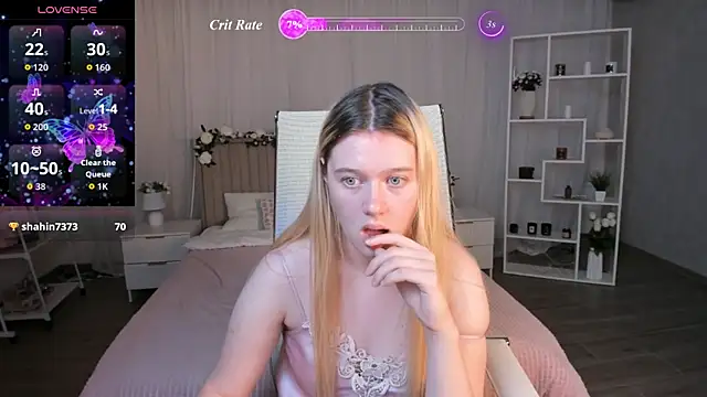 CelestineMauriac's Live XXX Chat