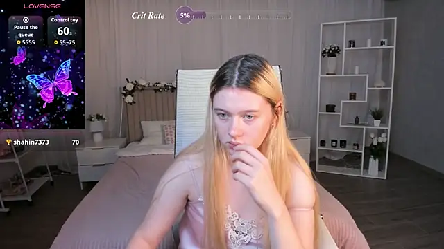 XXX chat uživo modela CelestineMauriac