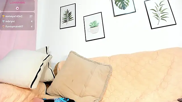 Sala de chat ao vivo de DomenicaW