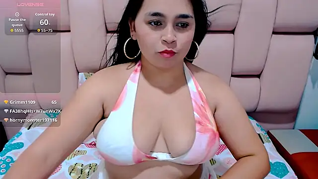 แชท XXX สดของ nikol_hot18