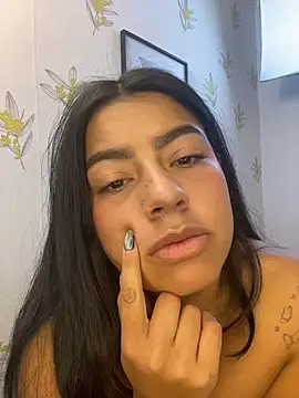 Laia_whiteのライブXXXチャット