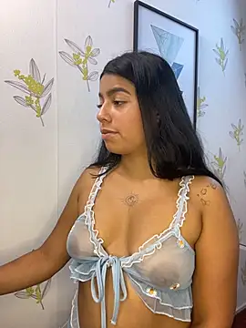 Laia_white Chat XXX in diretta