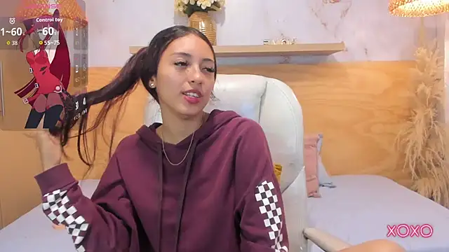 Lasira_Thill's Live XXX Chat