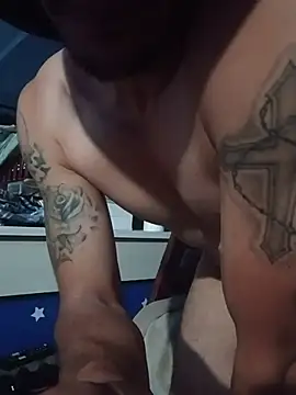 הופעת וובקאם של Myhornypll