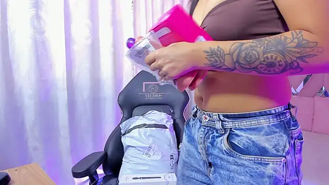 JENNA_TAY1 Live XXX-chat
