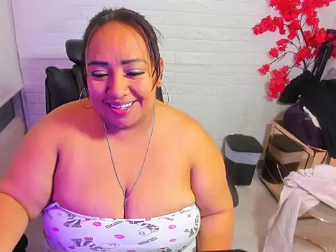 Chat XXX ao vivo de Shara_Oz