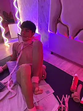 Вебкам-шоу osamu_tay