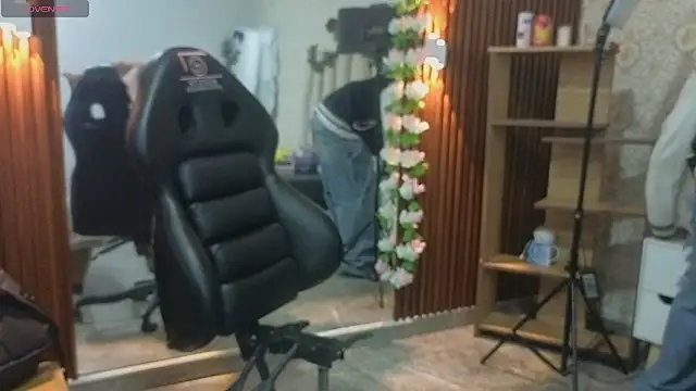 Webkamerová show osamu_tay