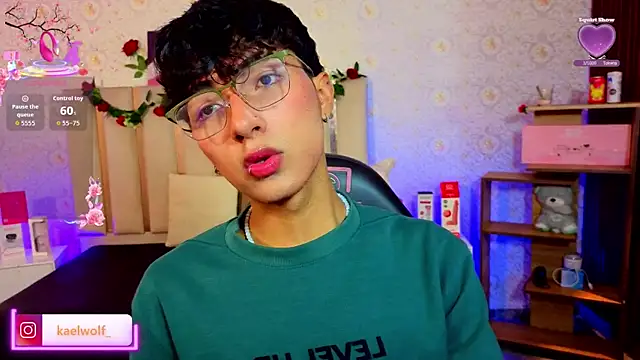 osamu_tay Adlı Modelin Web Kamerası Şovu