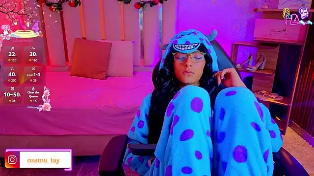 Webkamerová show osamu_tay
