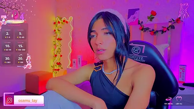 Webkamerová show osamu_tay