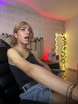 Webkamerová show osamu_tay